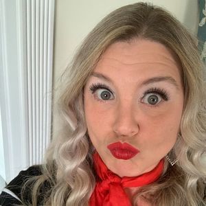 Meet your Posher, Alana